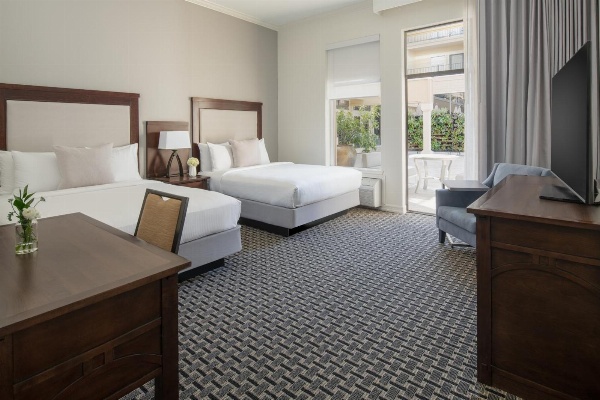 Toll House Hotel Main image